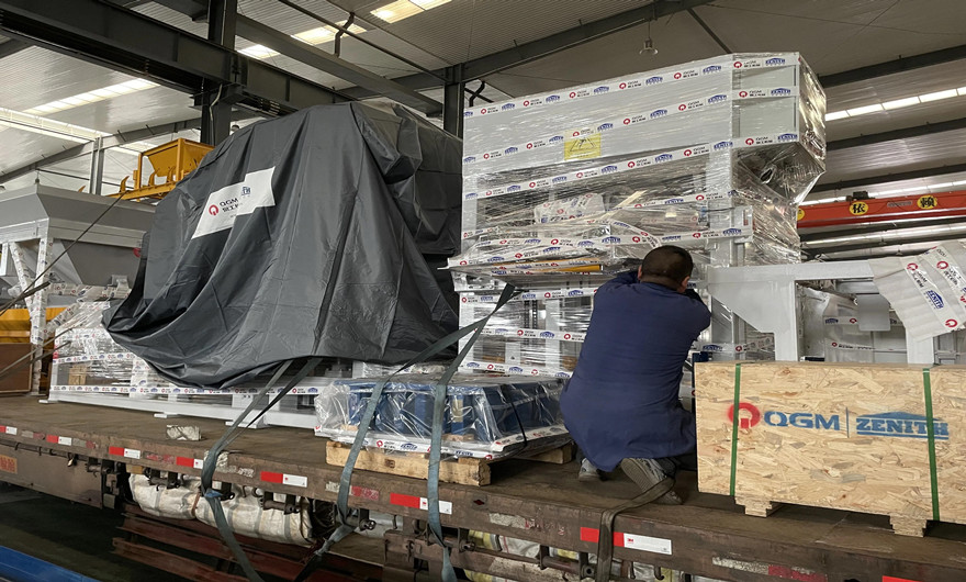 Испорака на нов проект | Целосно автоматска производствена линија за бетонски блокови за поплочување беше испорачана во Источна Кина за да помогне во изградбата на општински проекти