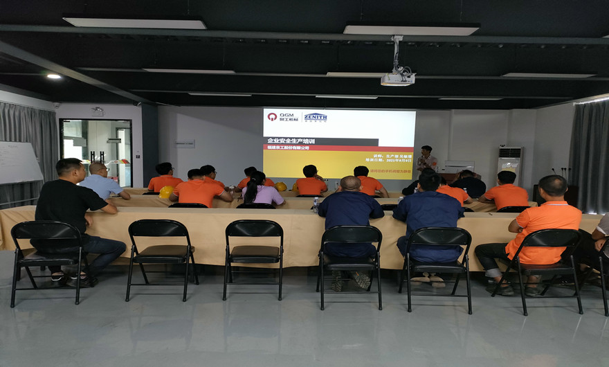 共筑梦想 并肩前行|威尼斯人娱乐城股份第四期新员工入职培训会在台商基召开