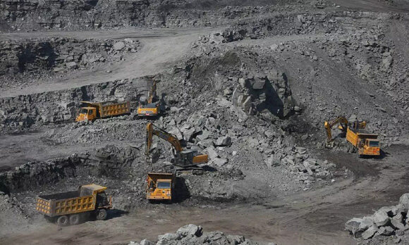 Quangong Block Machinery Co., Ltd.-ek adreiluen ekoizpen-lerroak meatze-industriaren garapen berdea laguntzen du.