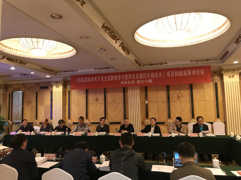 跨境亮.jpg 跨境亮.jpg